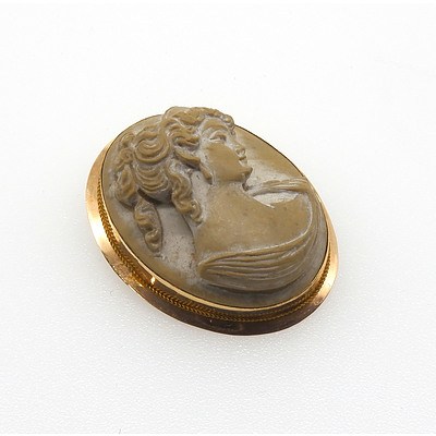 14ct Yellow Gold Pumice Stone Cameo Brooch