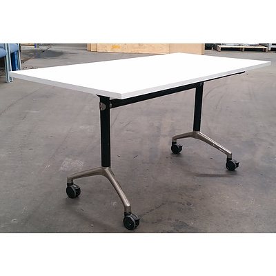 Modulus Flip Top Table - Lot Of 4