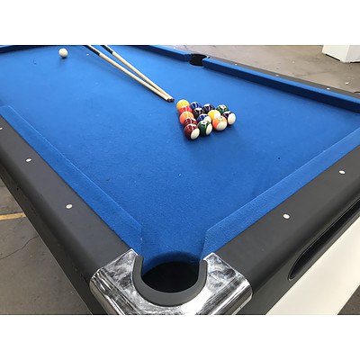 Action Sports Table Top Pool Table