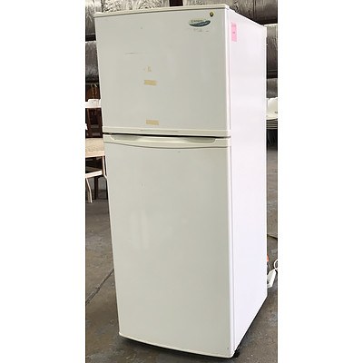 Westinghouse Freestyle RJ300M 303Litre Fridge Freezer