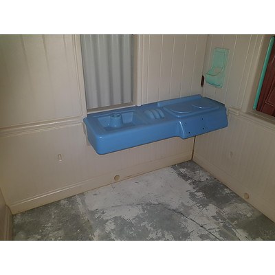 Little Tikes Cubby House