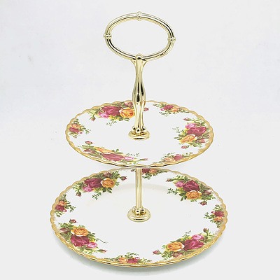 Extensive Ninety Eight Piece Royal Albert Old Country Roses Dinner Service, with Teapot, Serving Plates, Creamer Jug and More