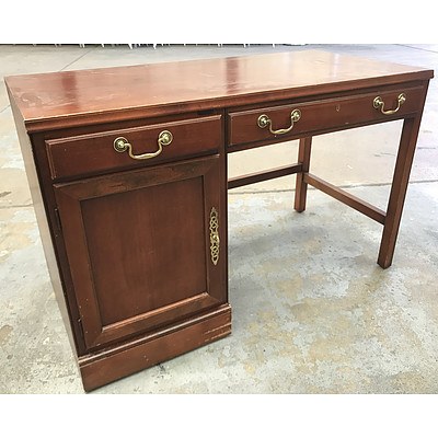 Drexel Heritage Writing Desk