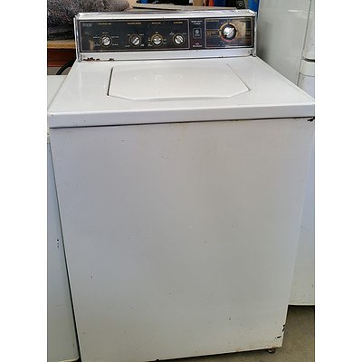 General Electric Seven Cycle Heavy Duty Washing Machine