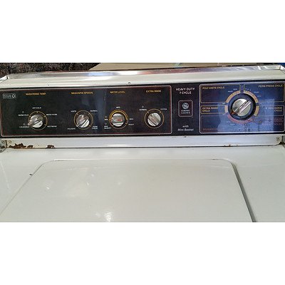 General Electric Seven Cycle Heavy Duty Washing Machine