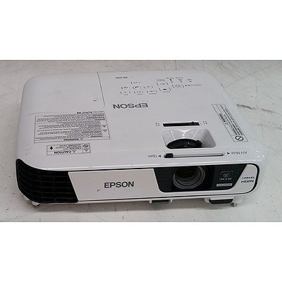 Epson (EB-U32) WUXGA 3LCD Projector