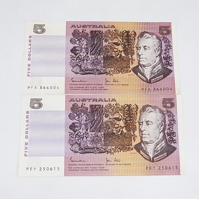 Two 1983 Australia Five Dollar Banknotes Johnston/Stone