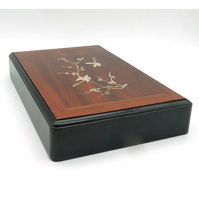 Chinese Shell-Inlaid Mahjong Set