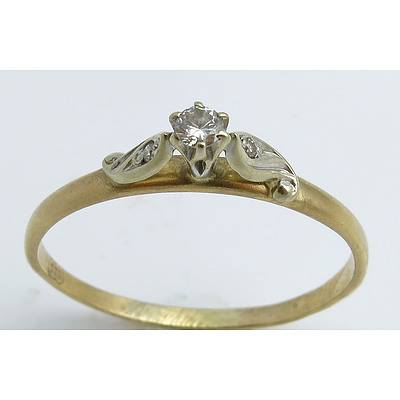 Vintage Diamond Ring - 9ct Gold