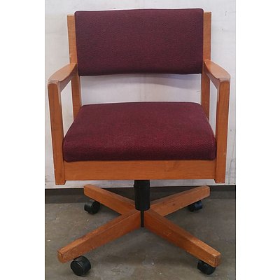 Doerner timber office chair - Lot Of 4
