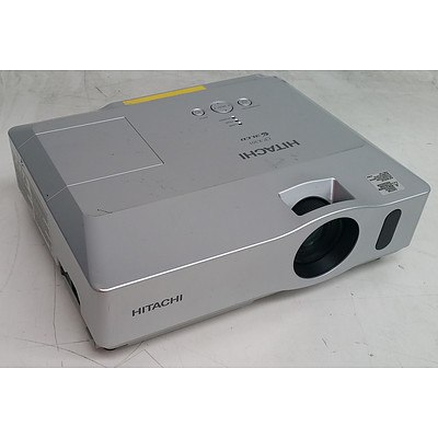Hitachi (CP-X301) XGA 3LCD Projector