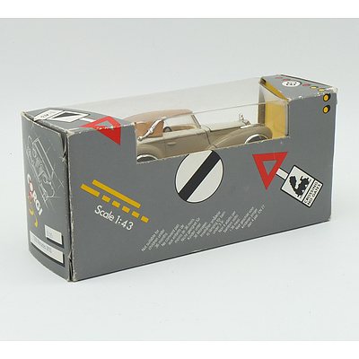 Corgi Classics 1965 Mercedes 300S 1:43 Scale 12cm