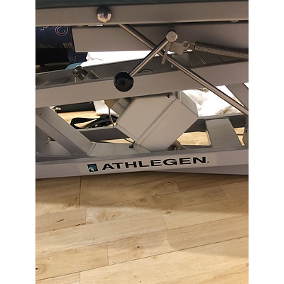 Athlegen Pro Lift 930 Treatment Table RRP $3000+