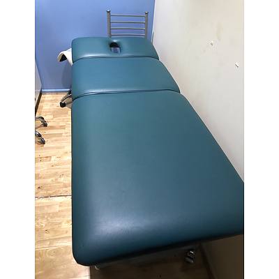 Athlegen ProLift 930 Treatment Table RRP $3000+