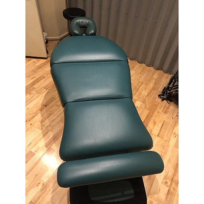 Athlegen ProLift Acess RMS Bodywork Table RRP $4300+