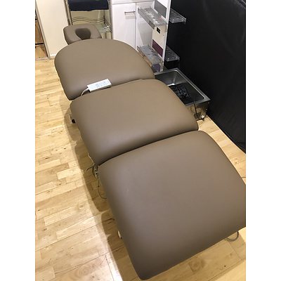 Athlegen ProLift Acess RMS Bodywork Table RRP $4000+