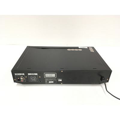 PIONEER, SONY, MARANTZ Pioneer BDP-150, Sony CD Player CDP XE 500, Marantz PMD930.