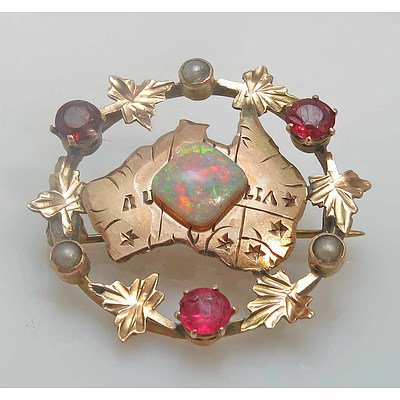 Vintage/Antique Australian Map & Wreath Brooch