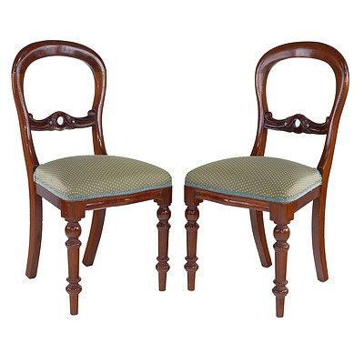 Victorian Style Cedar Dining Suite Comprising Single Leaf Extension Table and Six Balloon Back Chairs