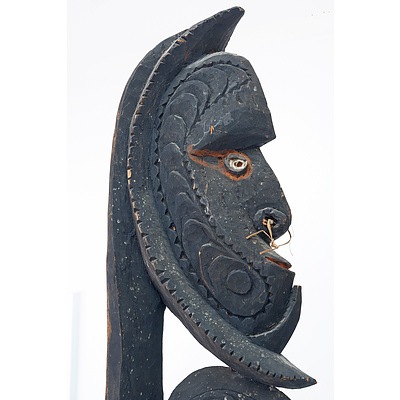 Monumental Papua New Guinea Korewori River Spirit Figure, Yipwon