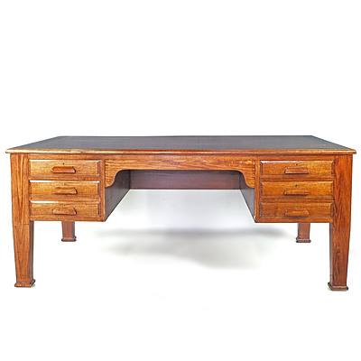 Nice Quality Solid Tasmanian Blackwood Departmental Executive Desk, Early to Mid 20th Century