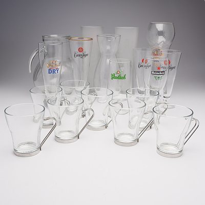 Large Lot of Glassware Including; 8 Bormioli Rocco Glasses and Decanter, Various Memorabilia Beer Glasses, Villeroy & Boch Decanter and More