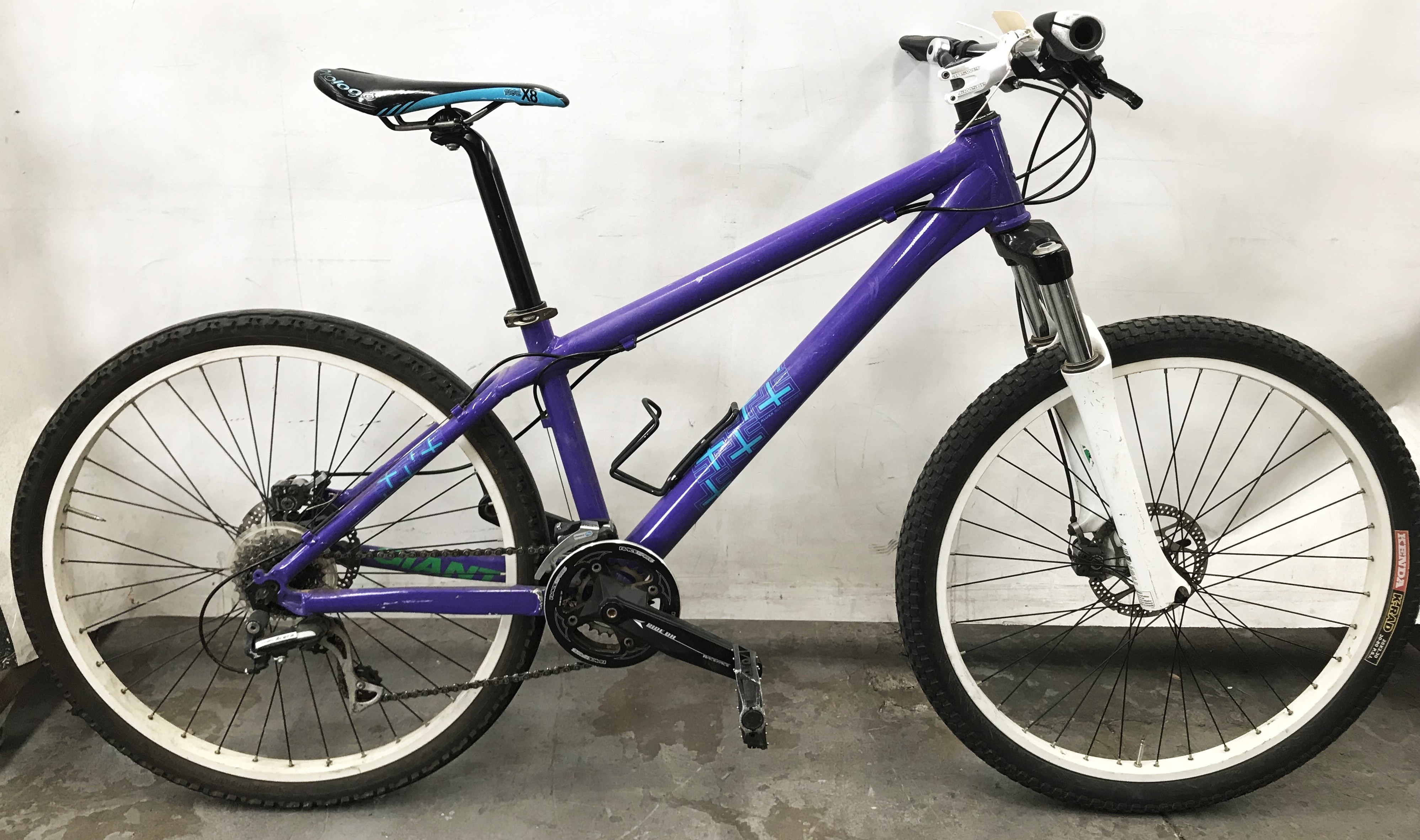 Giant STP 2 16 Speed Mountain Bike - Lot 1075827 | ALLBIDS