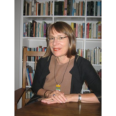 Book: To Try Her Fortune in London: Australian Women, Colonialism and Modernity by Angela Woollacott - with a personalised signing for the winning bidder by the author