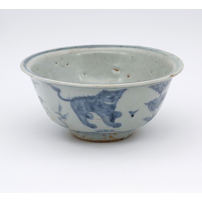 Chinese Late Ming Blue and White Bowl Decorated with Two Lions, 16th Century