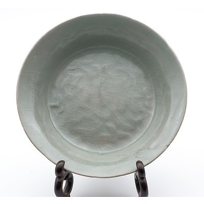 Korean Celadon Dish with Carved Butterfly and Foliage Decoration, Koryo Goryeo Dynasty (918-1392) 