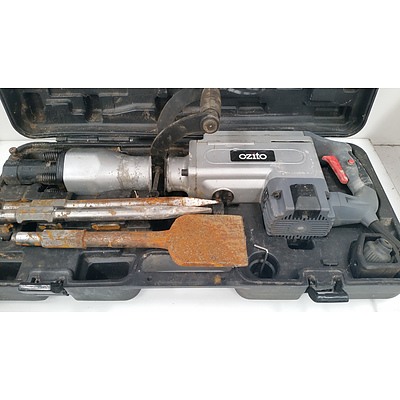 Ozito 1700 WattElectric Demolition Hammer