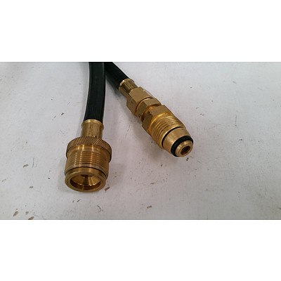 Assorted Kitchenware Including: 2x 1.5L Slowcookers, MultiGrinder, MiniChopper, Sushi Master Sushi Making Tools and 6mm LPG Hose.