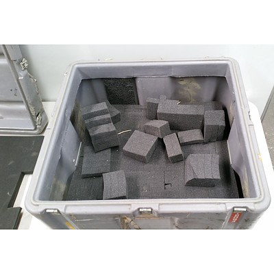 Grey Latching Cargo Trunk