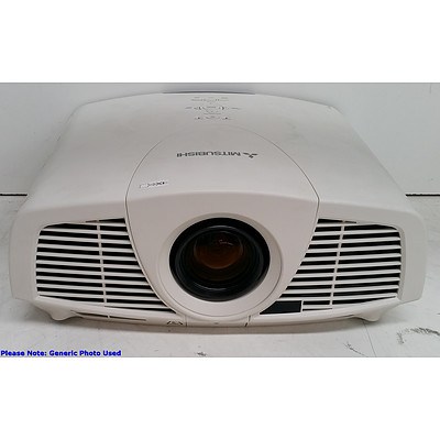 Mitsubishi (XD3200U) XGA DLP Projector