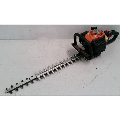 Tanaka TCH 22EB2 Hedge Trimmer