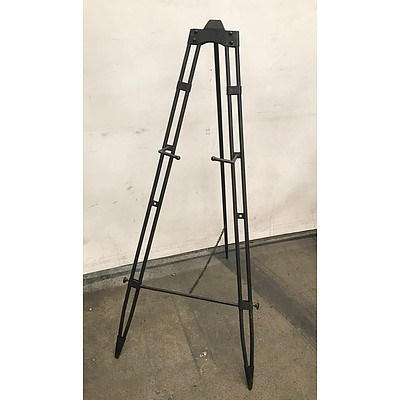 Black Industrial Style Metal Easel 