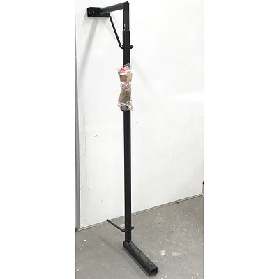 Hills 225kg Heavy Duty Game Hitch - RRP Over $350 - Brand New