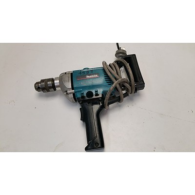 Makita 620 Watt Electric Spade Handled Drill