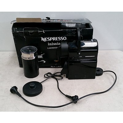 Nespresso Inissia & Aeroccino3 Capsule Coffee Machine and Milk Frother