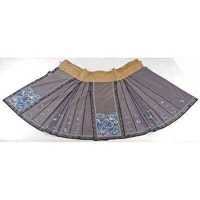 Chinese Embroidered Grey Silk Damask Skirt with Metal Thread Border, Late 19th Century