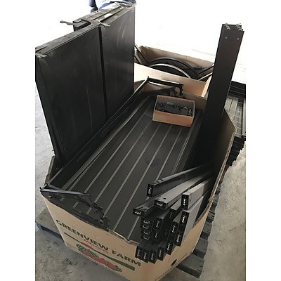 MAXe Assorted Black Slat Wall Shelving