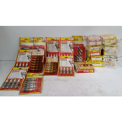 Assorted New Bosch Spark Plugs (Approx 150) Also Includes 1 Pack of NGK Plugs (x10)