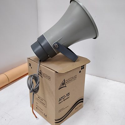 Lot Of 2 Boxes - Audio Equipment