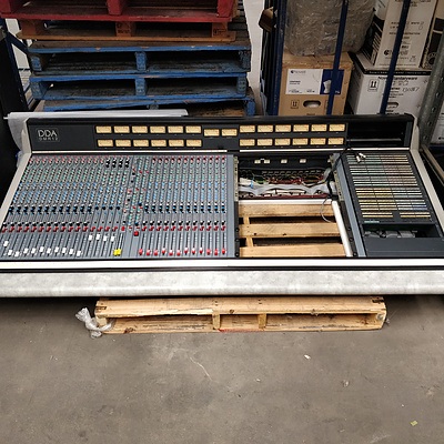 DDA DMR12 44 Input Analogue Console