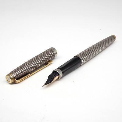 Parker Engine Turned Sterling Silver Cased 75 Cisele Fountain Pen