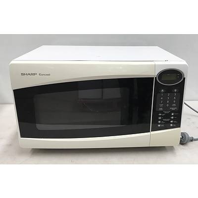 Sharp 1100W Microwave Oven