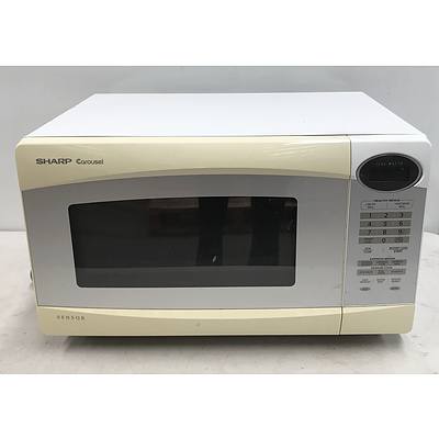 Sharp Carousel 1100W Microwave Oven