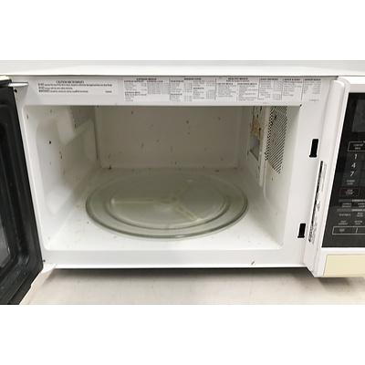 Sharp Carousel 1100W Microwave Oven