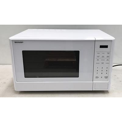Sharp 1100W Microwave Oven