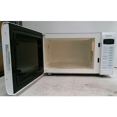 Panasonic Inverter NN-S454WF 1100W Microwave Oven